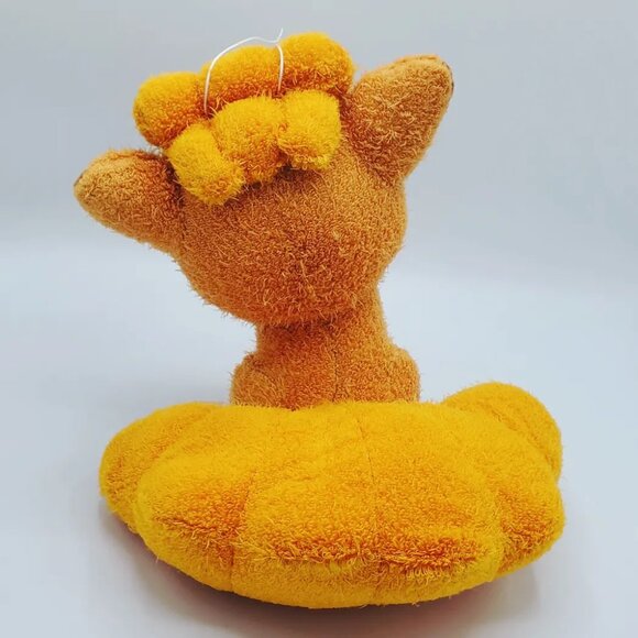 Pokemon Sun & Moon Vulpix Plush - Picture 4 of 5